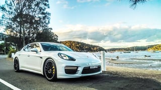 Porsche2.jpg